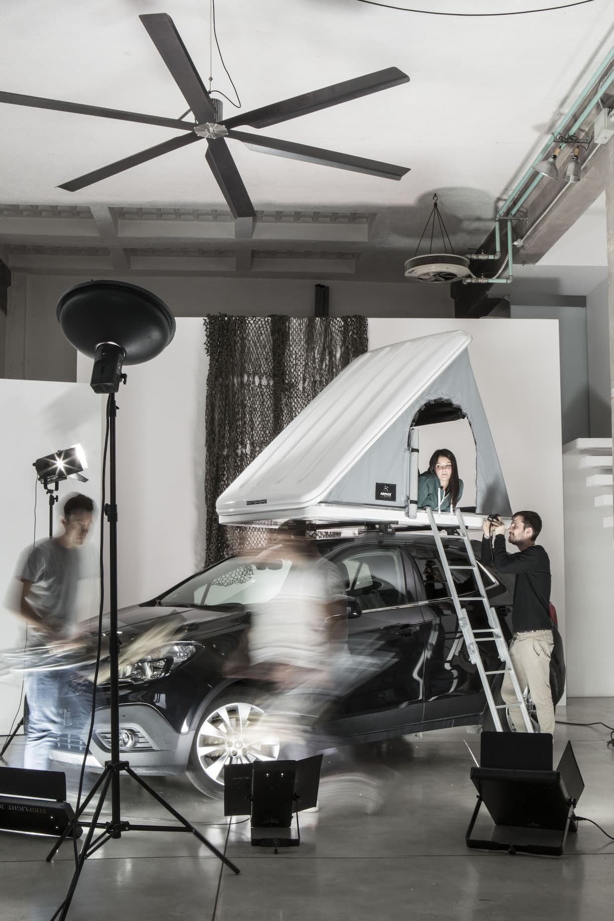 1_EMOZIONALE_AIRPASS_VARIANT_GRAY